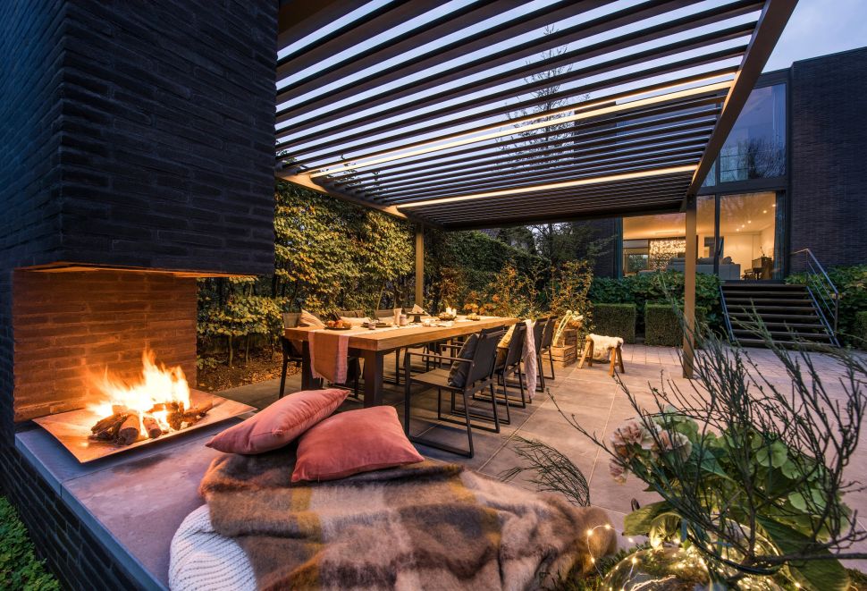 outdoor living space extension